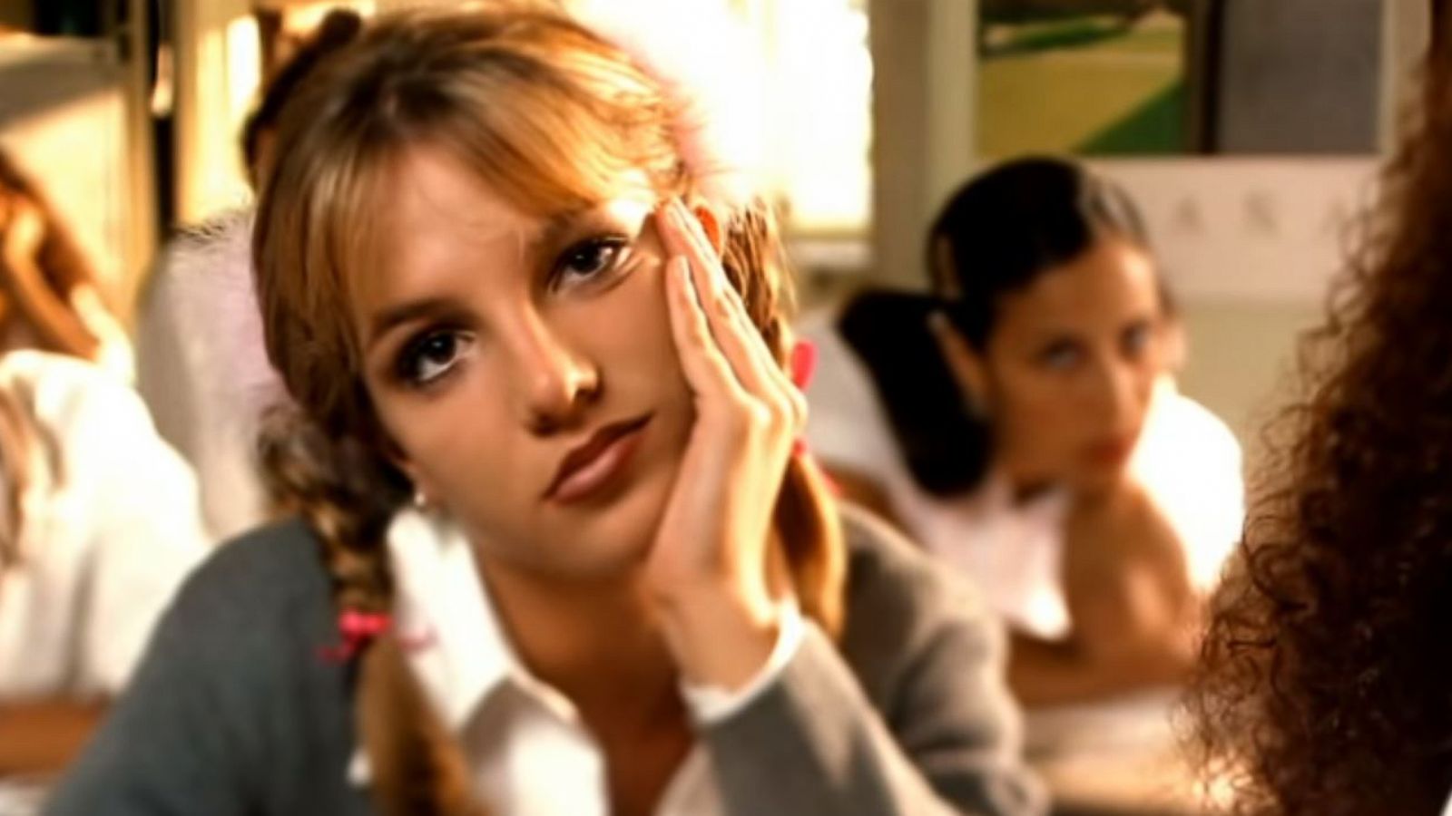 BRITNEY SPEARS: 25 ΧΡΟΝΙΑ «…BABY ONE MORE TIME»