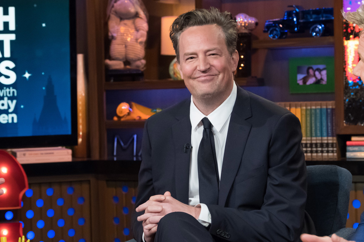 MATTHEW PERRY: ΤΙ ΛΕΝΕ ΓΙΑ ΕΚΕΙΝΟΝ ΟΙ ΔΗΜΙΟΥΡΓΟΙ ΤΩΝ «FRIENDS»