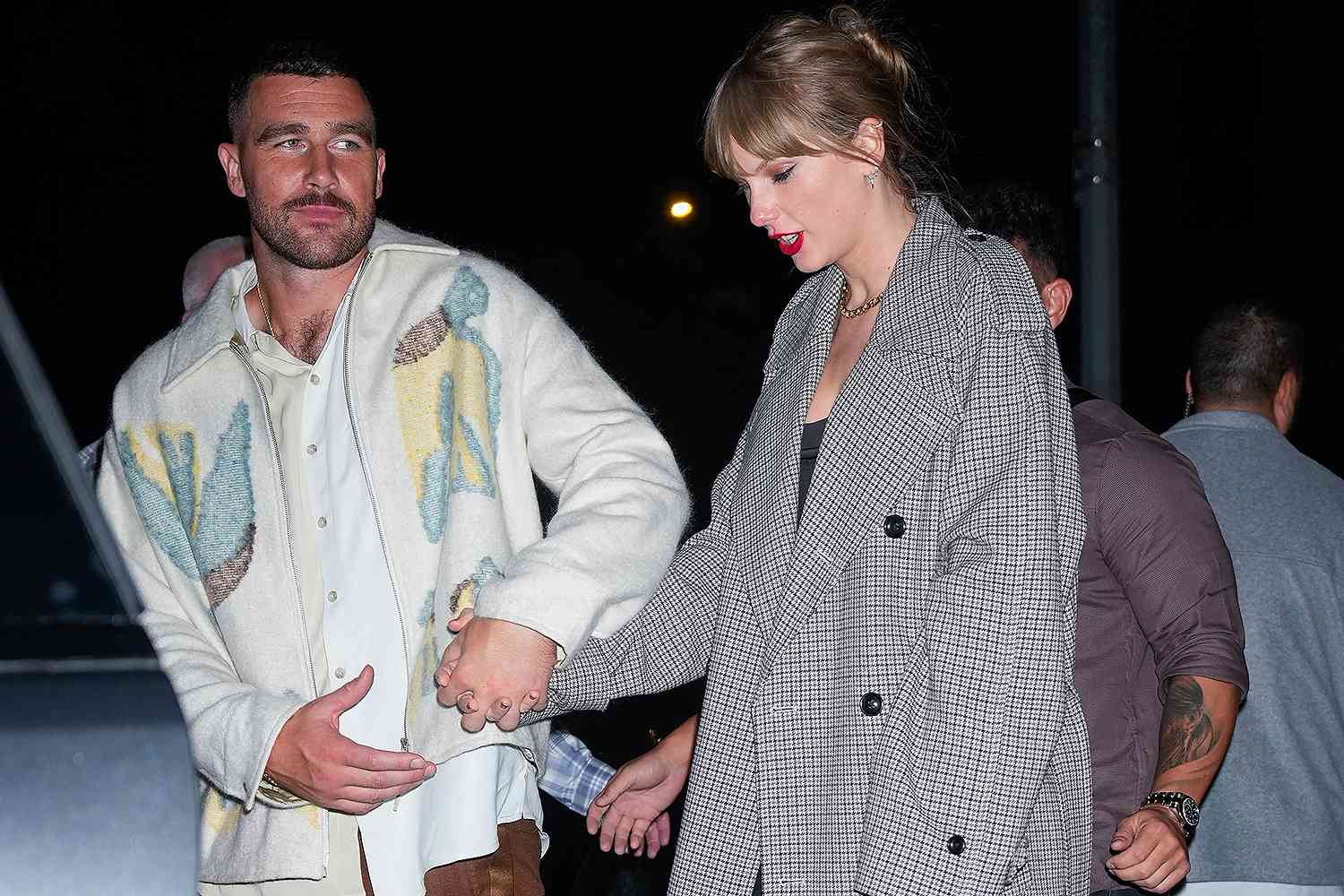 TAYLOR SWIFT: ΣΤΟ KANSAS ΜΕ ΤΟΝ TRAVIS KELCE