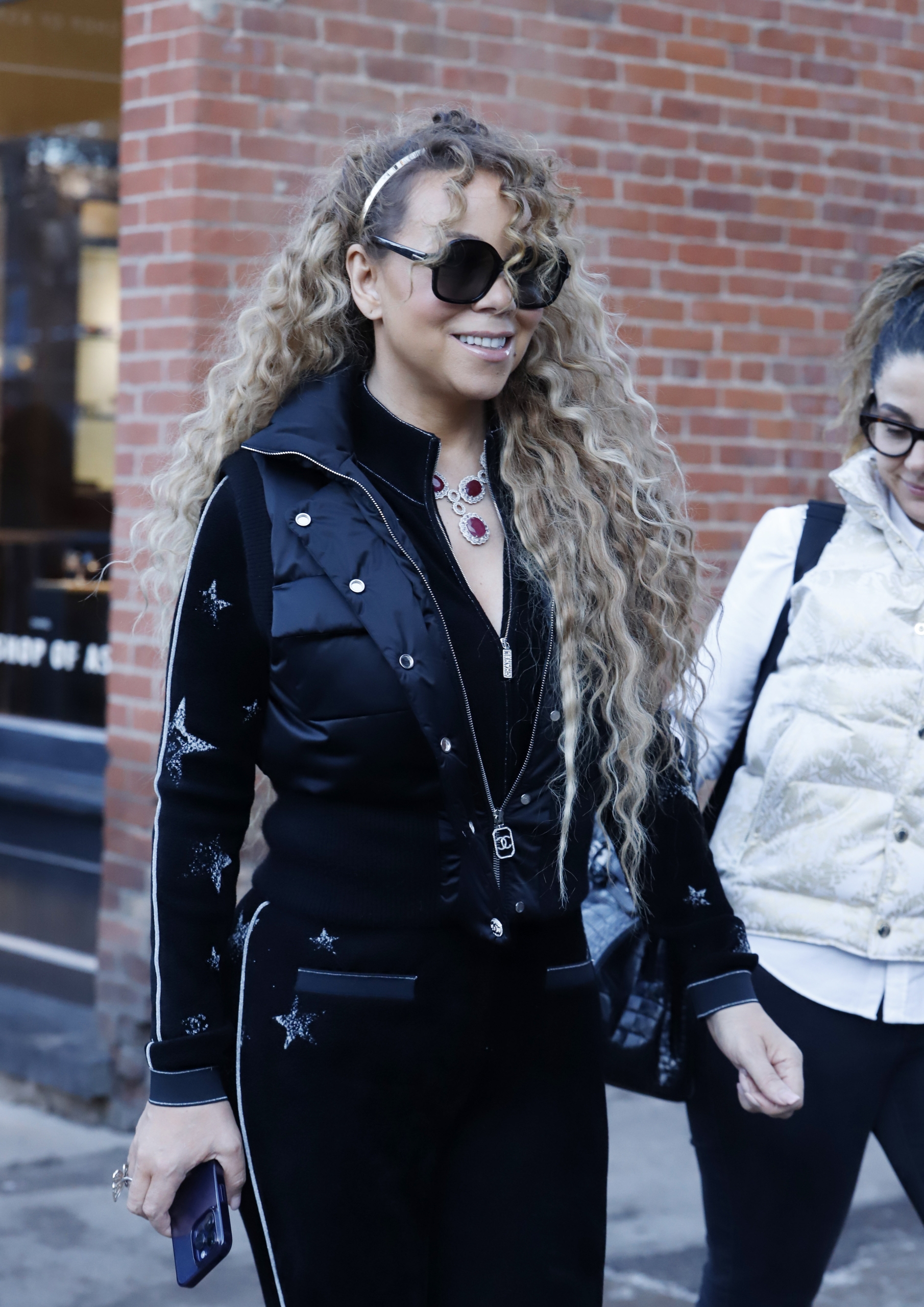 Mariah Carey: Τελείως unbothered μετά τον χωρισμό της – Για ψώνια στο Aspen