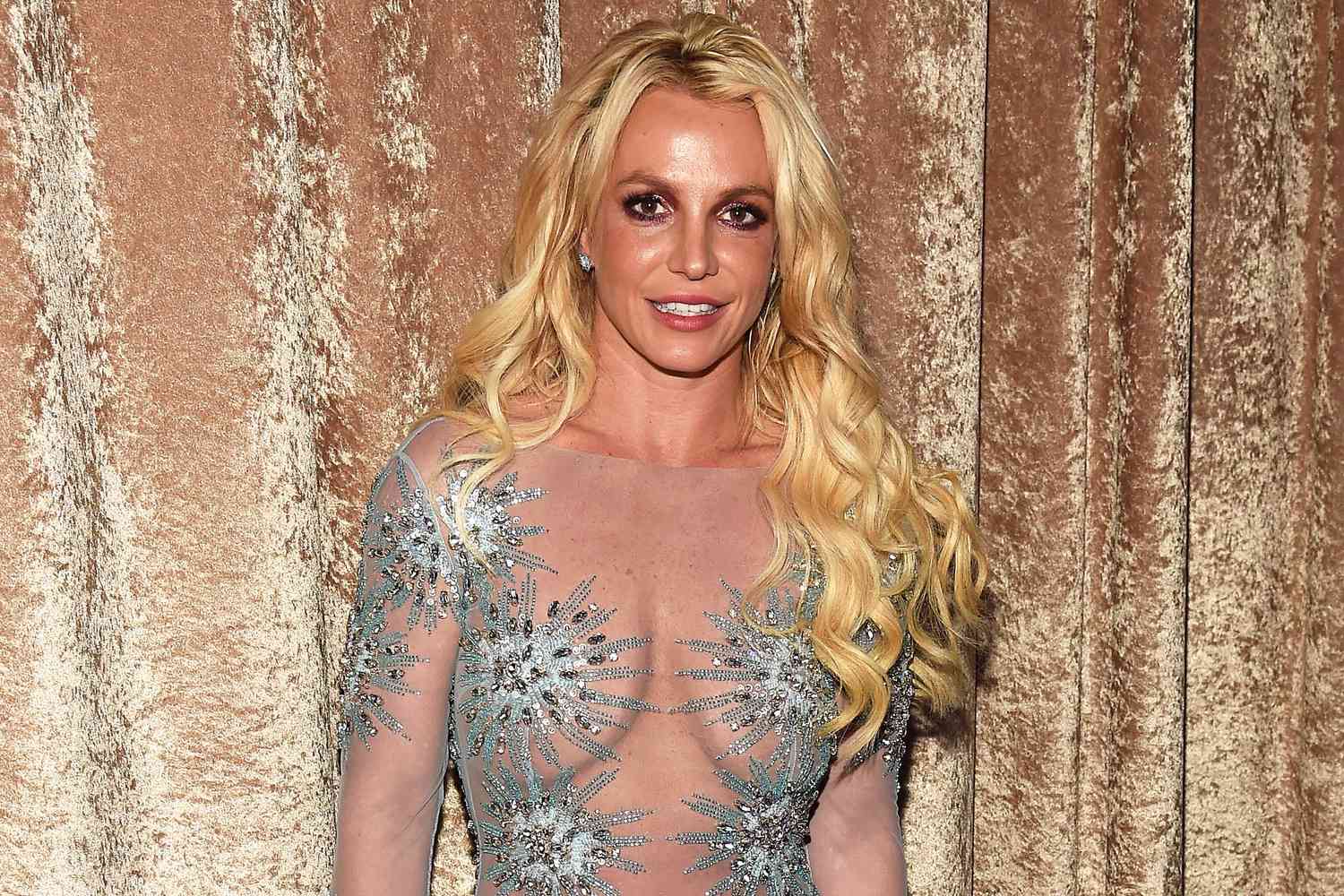 BRITNEY SPEARS: ΚΟΡΥΦΑΙΟ ΤΟ ΒΙΒΛΙΟ ΤΗΣ