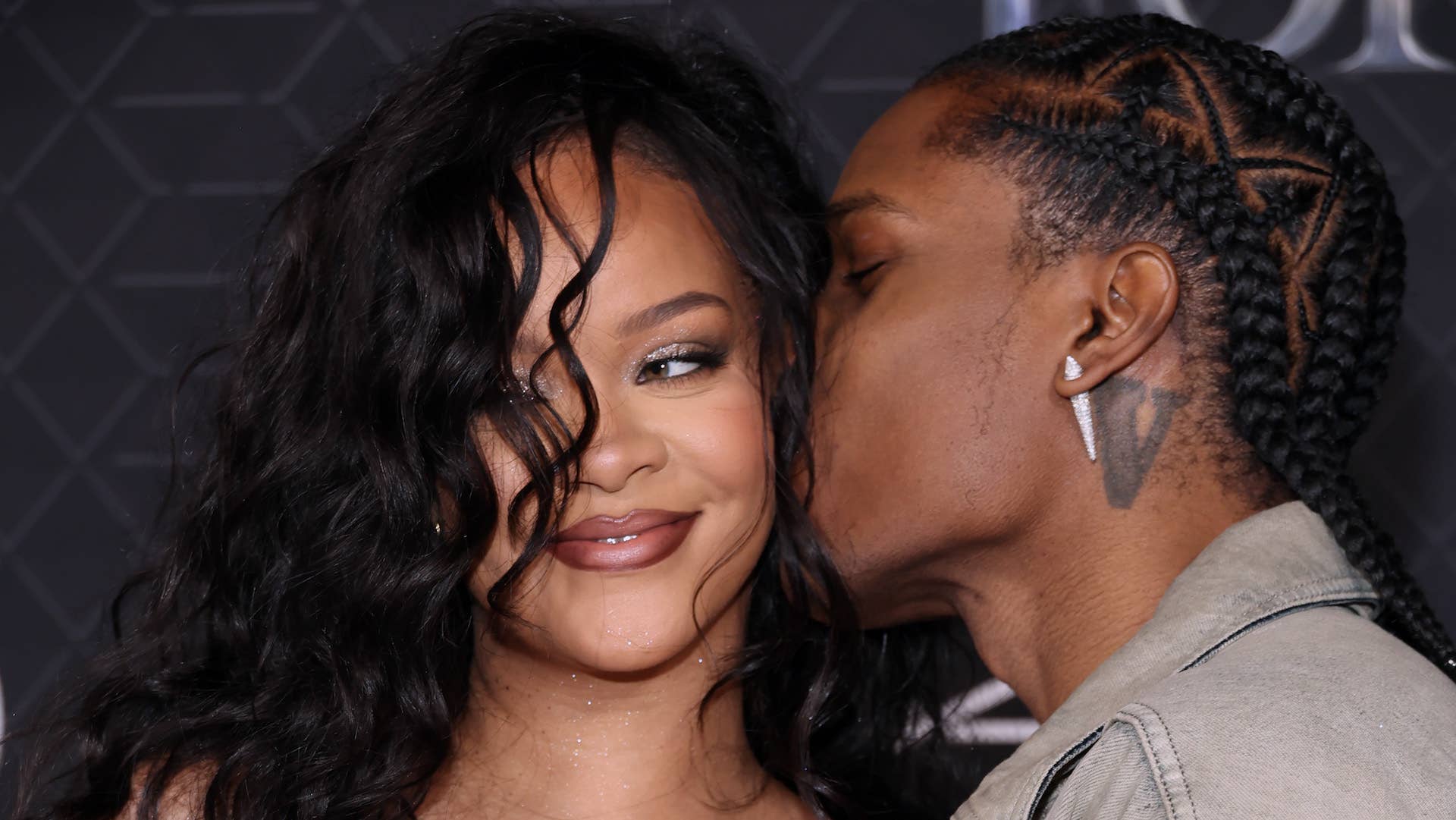 Rihanna – A$AP Rocky: Το ρομαντικό date στο Παρίσι για τον Άγιο Βαλεντίνο