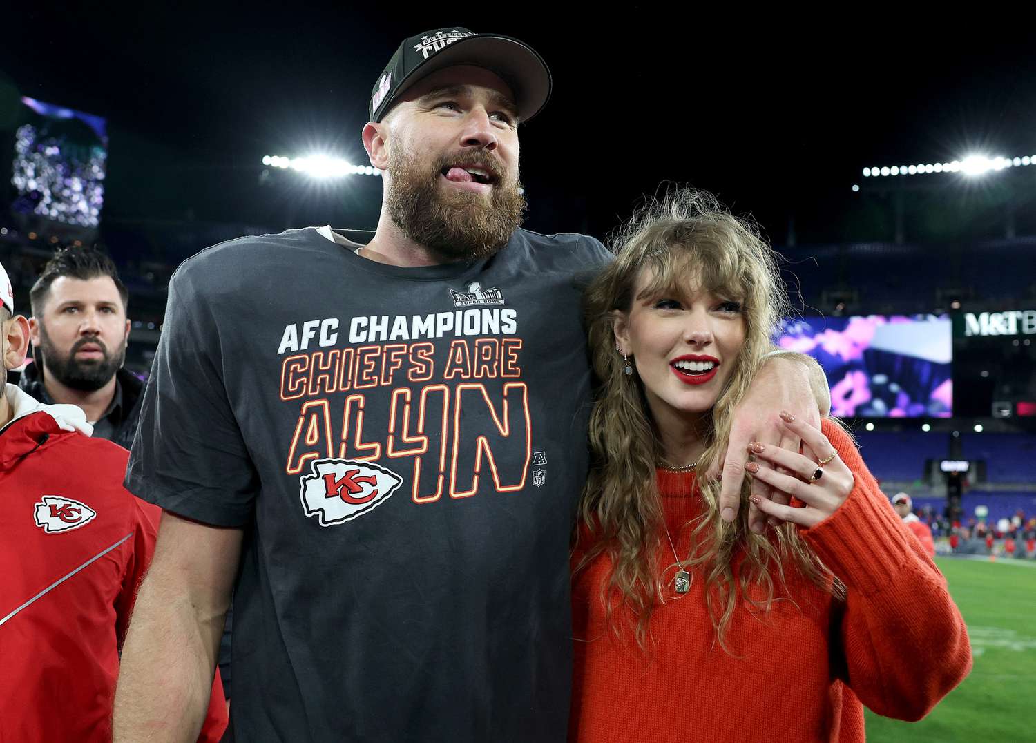 Taylor Swift – Travis Kelce: Από τη Σιγκαπούρη στο πάρτι της Madonna μετά τα Oscars