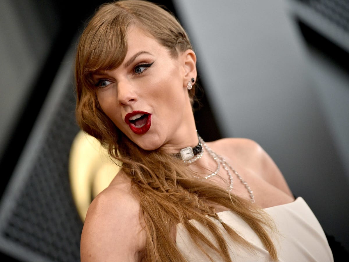 Taylor Swift: Ιστορικές πωλήσεις σε Αμερική και Βρετανία με το “TTPD”