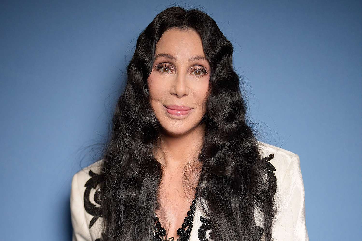 Cher: Ο πολύ πρακτικός λόγος που προτιμά άνδρες μικρότερης ηλικίας