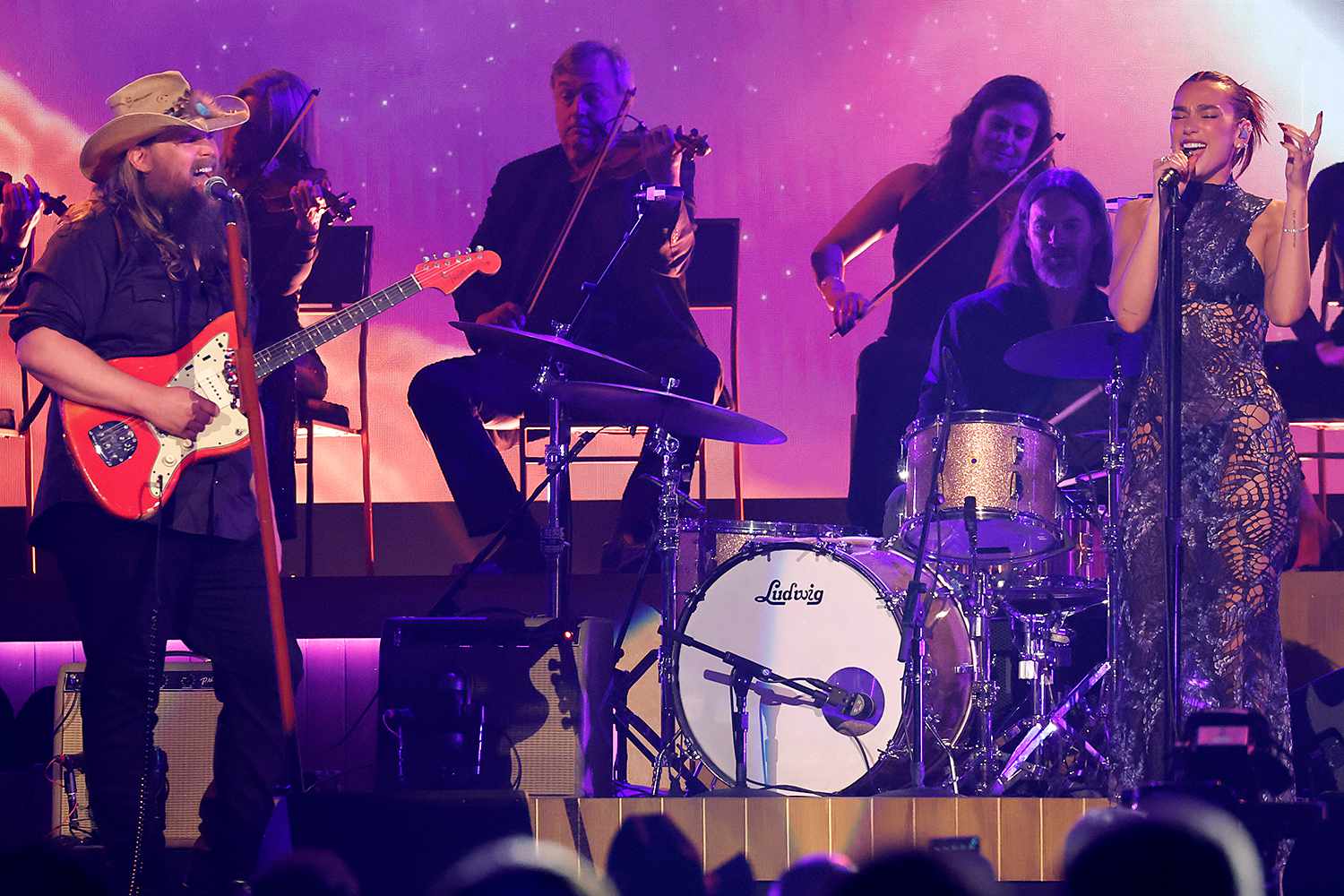 Dua Lipa: Η country συνεργασία της με τον Chris Stapleton στα 2024 ACM Awards