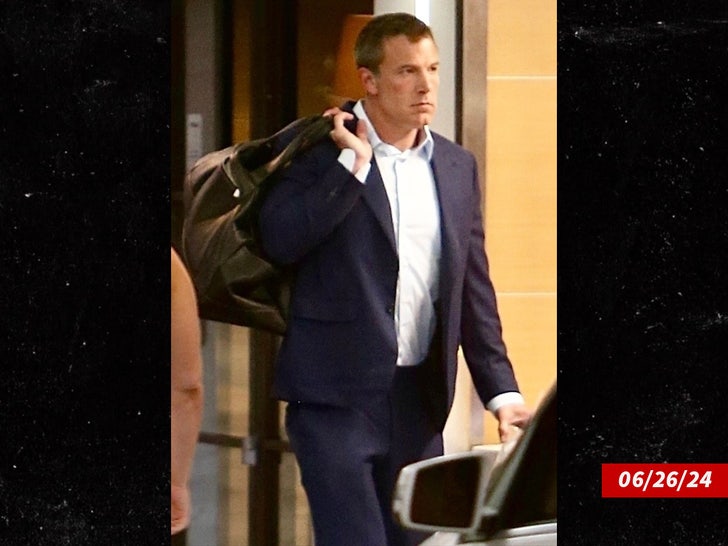 Jennifer Lopez: Επέστρεψε από τις διακοπές απευθείας στο γραφείο του Ben Affleck