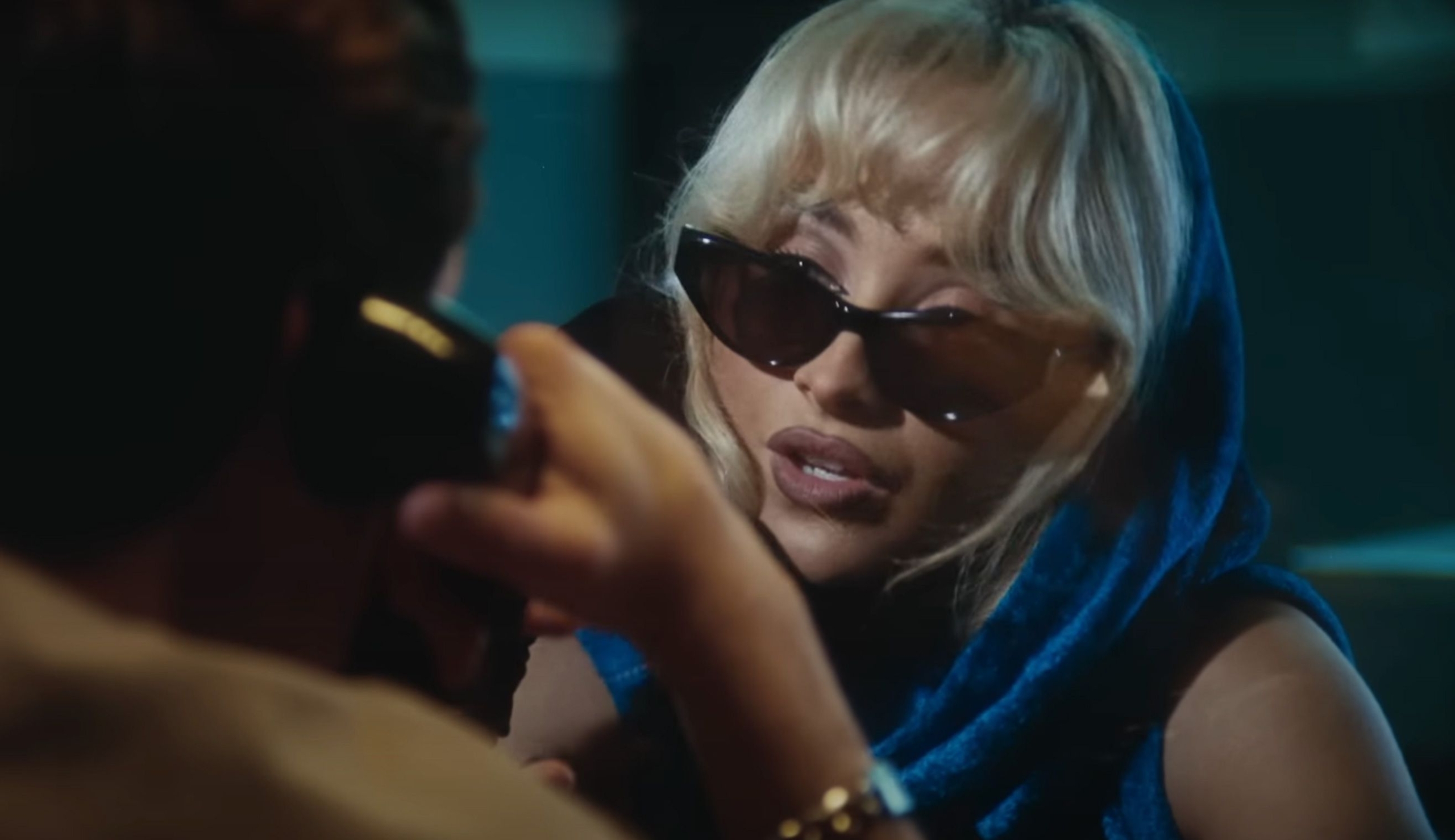 Sabrina Carpenter: Νέο single και music video με το “Please Please Please”