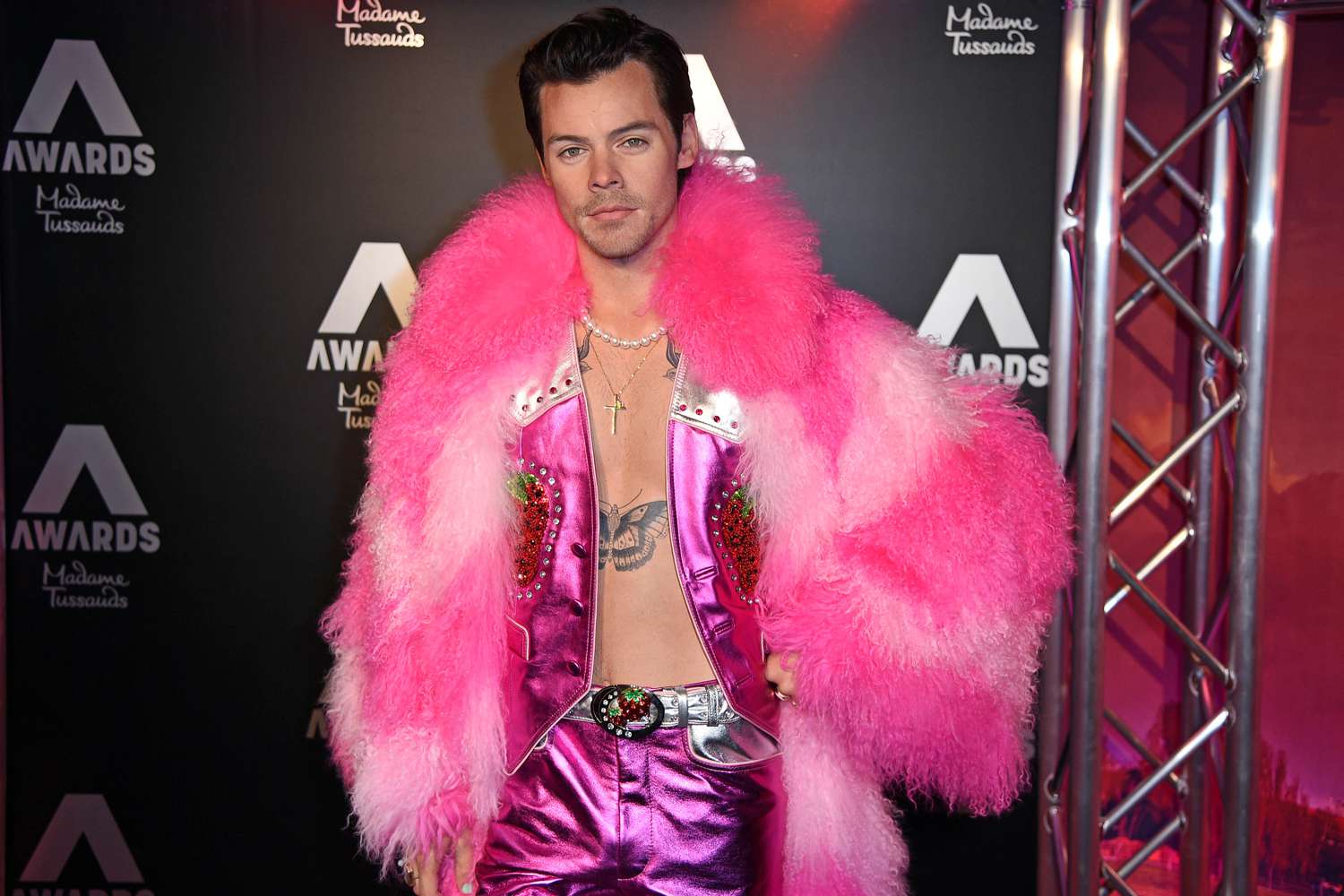 Harry Styles: Απέκτησε νέο κέρινο ομοίωμα στο Nashville