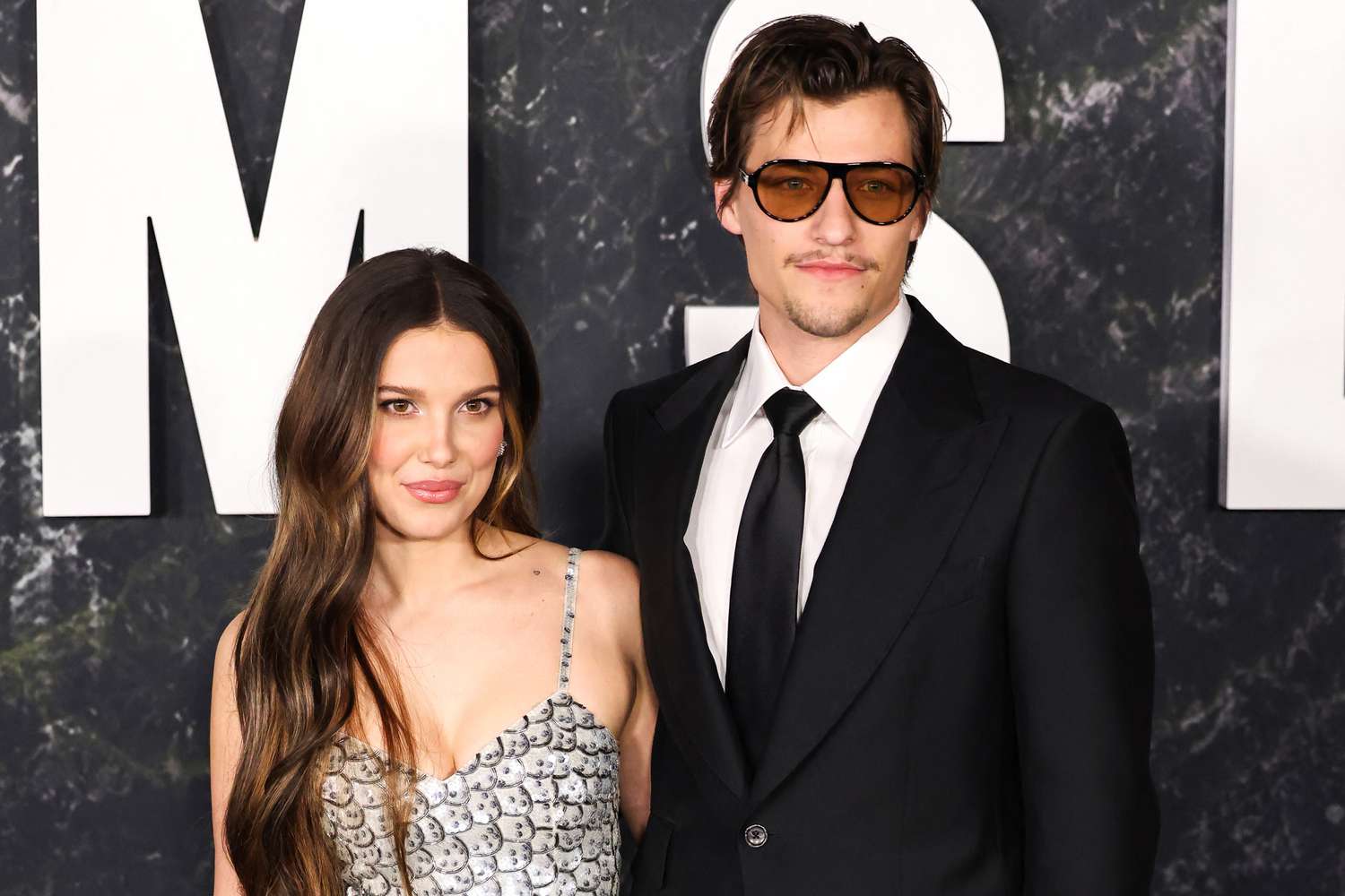 Millie Bobby Brown: Γαμήλιο ταξίδι με τους γονείς του Jake Bongiovi