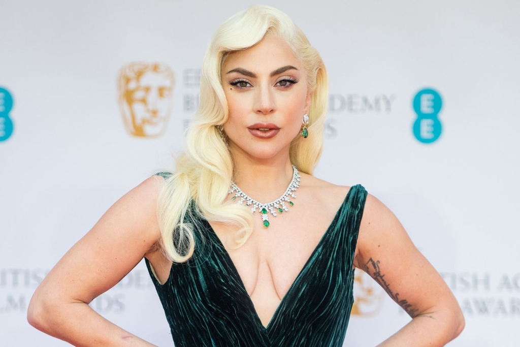 LADY GAGA: Η ΕΞΤΡΙΜ ΦΗΜΗ ΠΟΥ ΑΓΝΟΗΣΕ