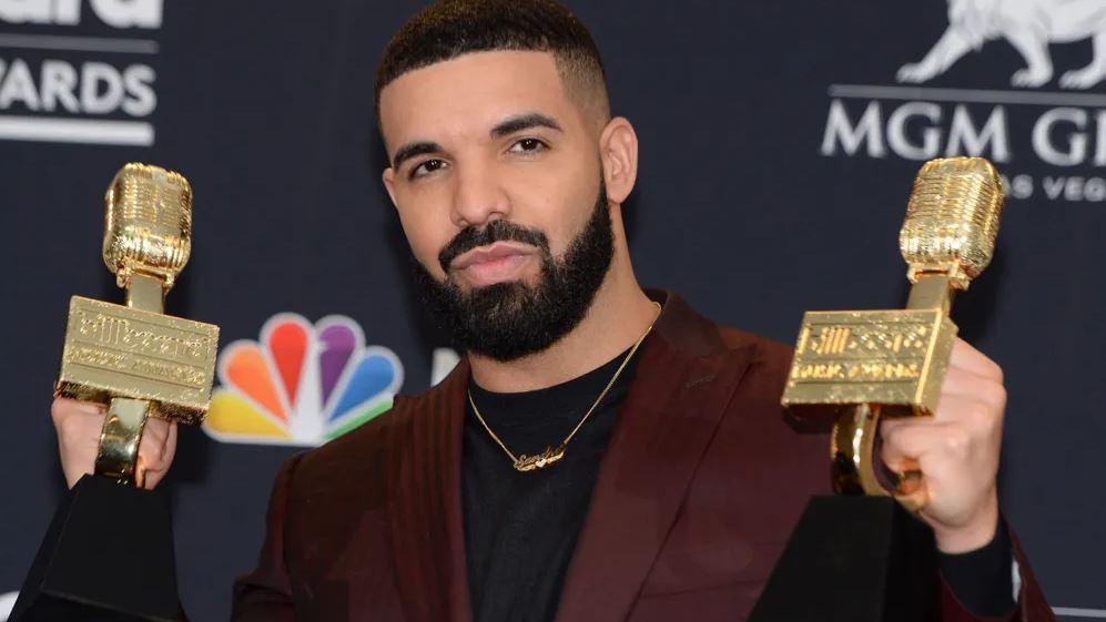 Το δικαστήριο δίνει στον Drake πρόσβαση στα συμβόλαια του Kendrick Lamar