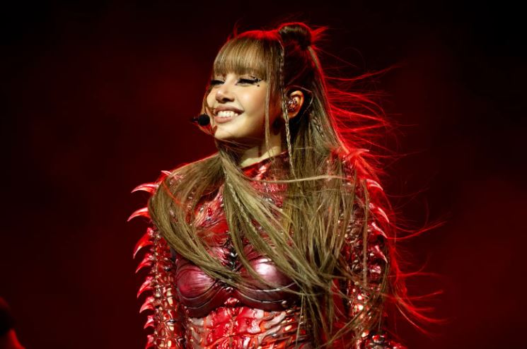 Έρχεται ντοκιμαντέρ για τη Lisa των Blackpink