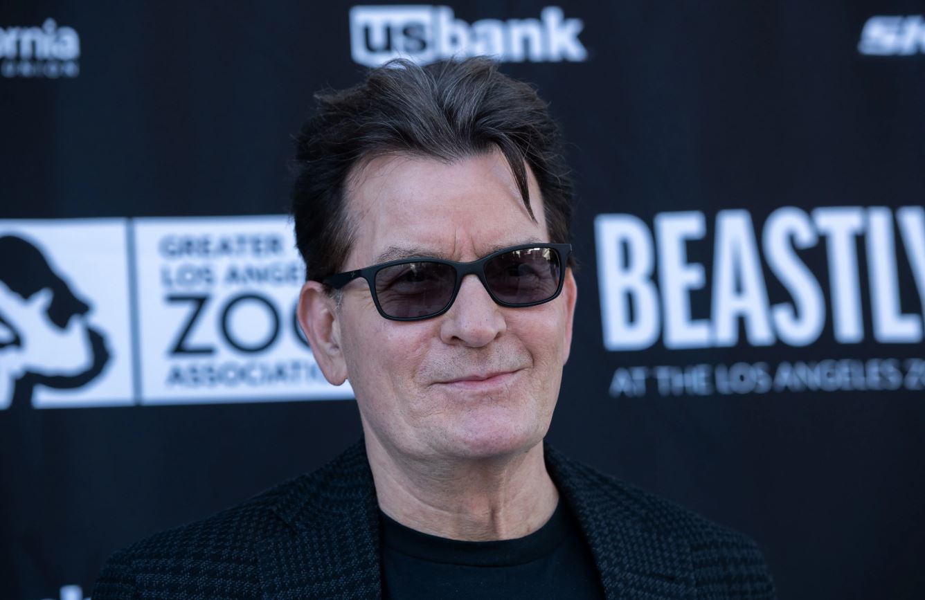 CHARLIE SHEEN: Το μήνυμα που έστειλε στον πρώην συμπρωταγωνιστή του στο Two and a Half Men