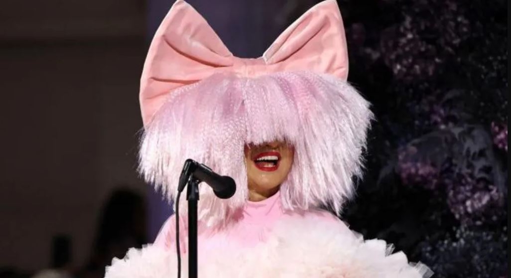 Sia: Ο πρώην σύζυγός της ζητά διατροφή 250.000 δολάρια τον μήνα
