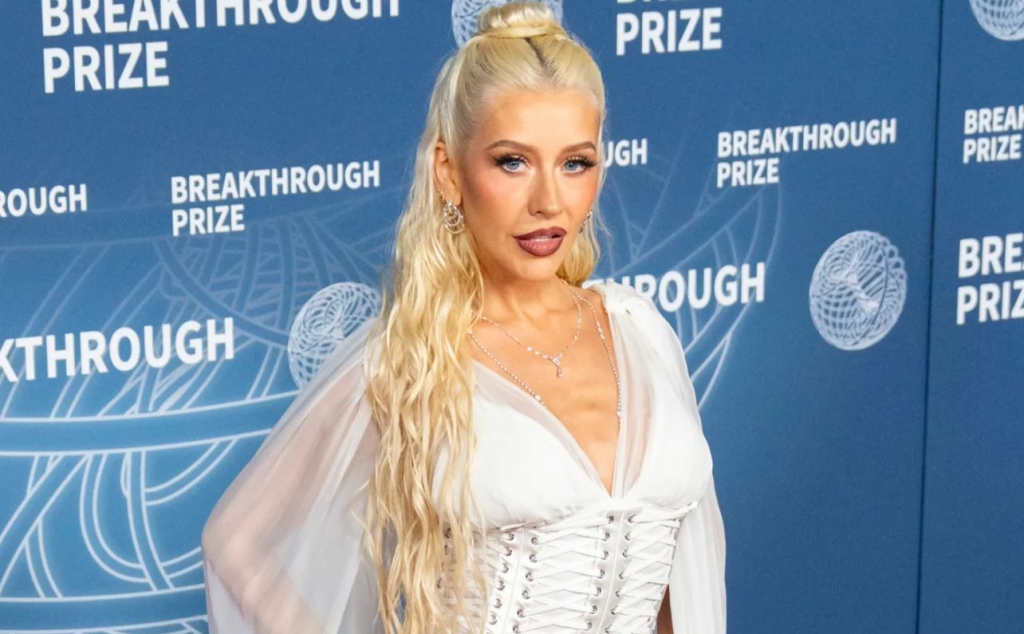 Η Christina Aguilera θα συνδυάσει ένα «πολύ προσωπικό» ντοκιμαντέρ με ένα εξίσου οικείο νέο άλμπουμ