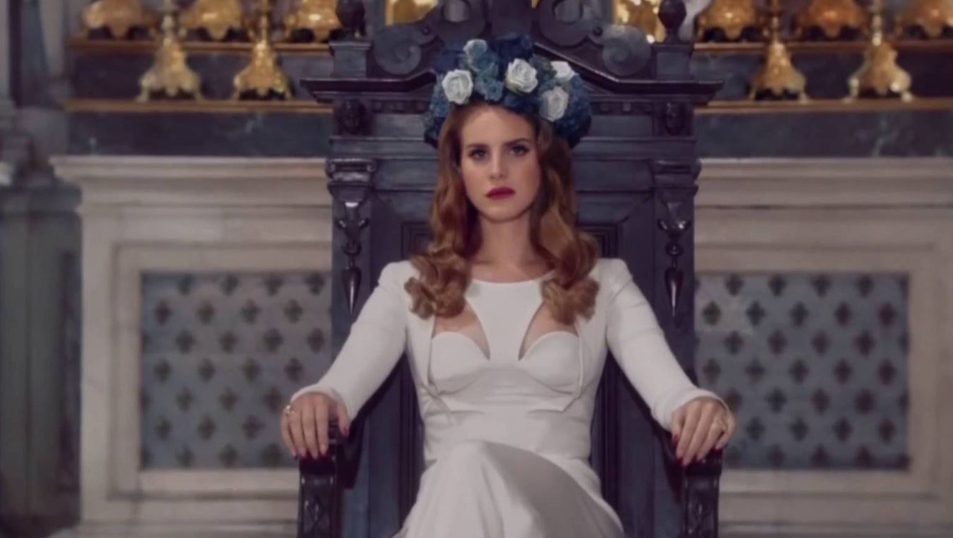 Το Born to Die της Lana Del Rey ξεπερνά το 21 της Adele