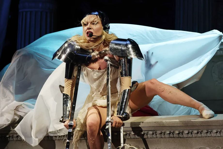 Η Lady Gaga ακύρωσε τελευταία στιγμή συναυλία της λόγω αναπνευστικής λοίμωξης