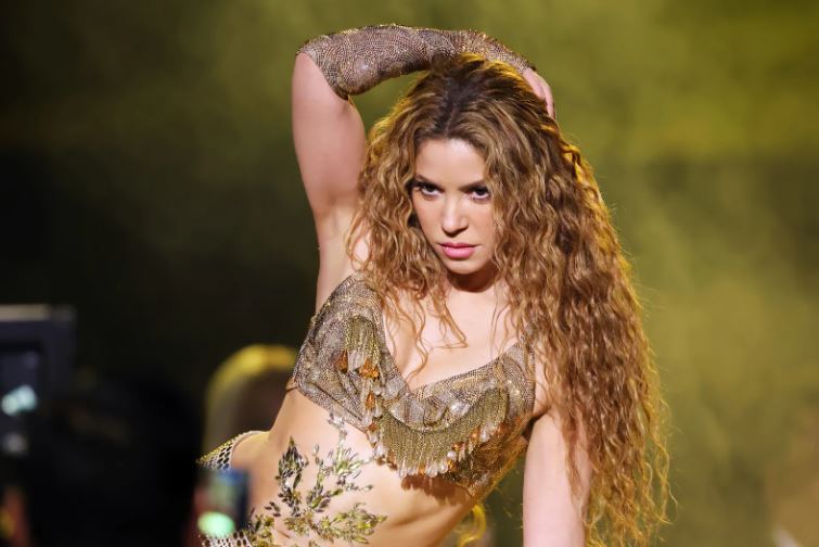 Shakira: Οπερατέρ σωριάστηκε στο έδαφος μπροστά της και πέρασε από πάνω του